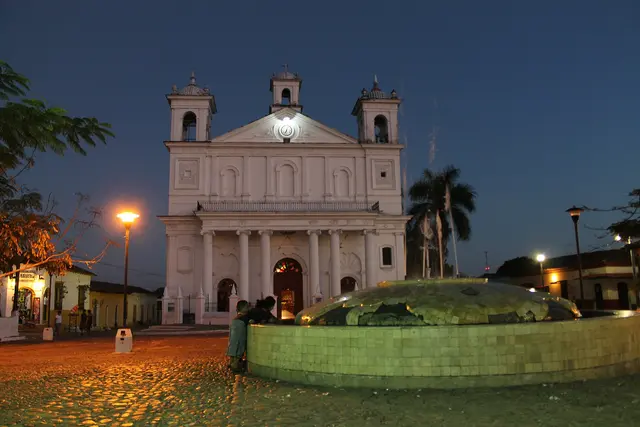 Iglesia De Suchitoto al atardecer, Diciembre 2012