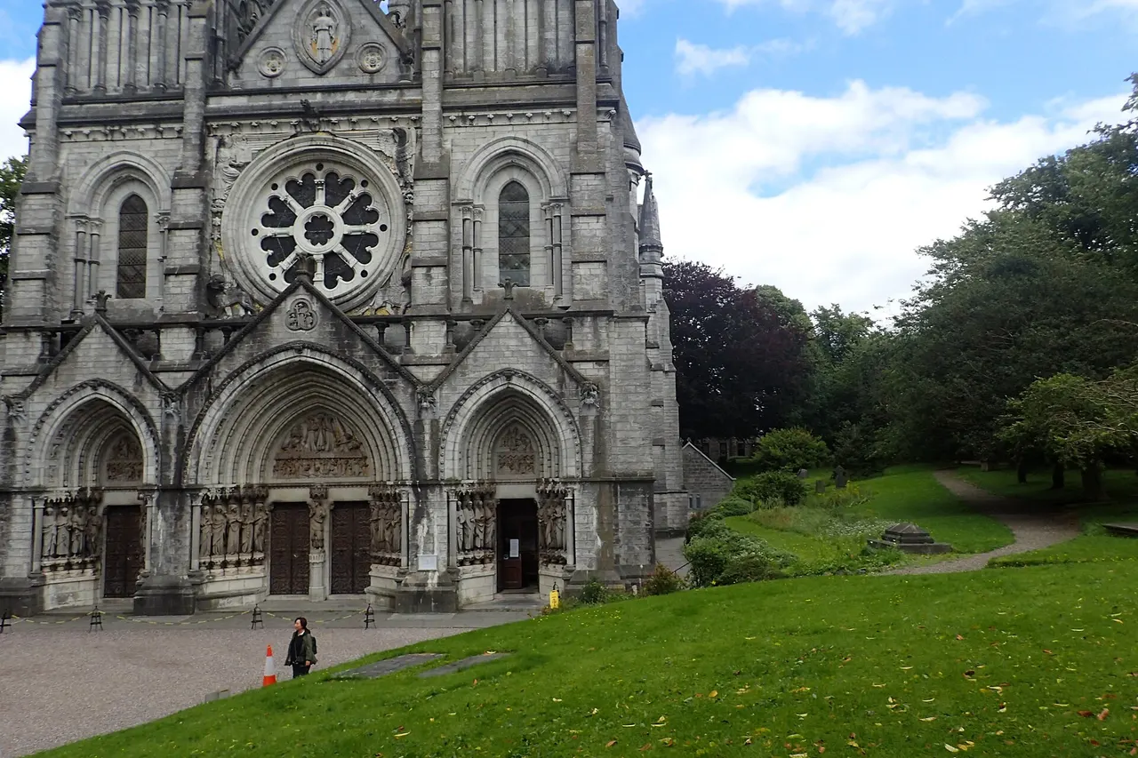 Saint Fin Barre's Cathedral, Cork