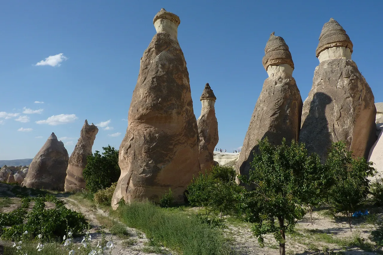 Fairy Chimneys, Zelve