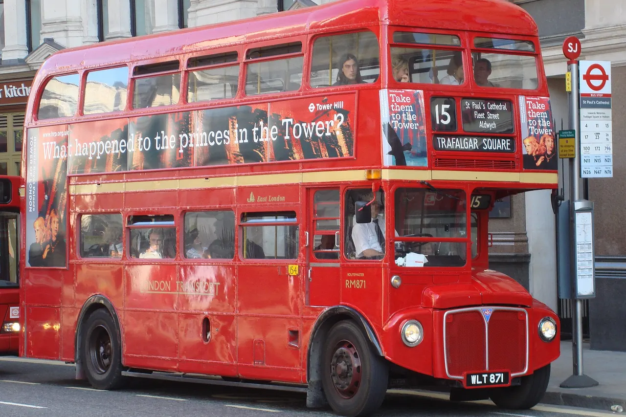 London: Routemaster RM